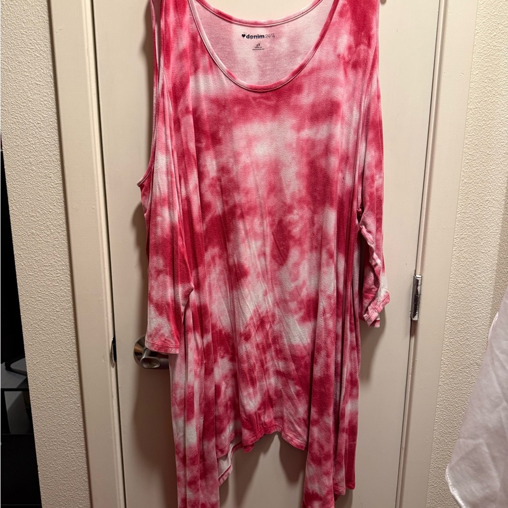 Denim 24/7 Pink and White Cold Shoulder Tunic Top with Versatile Design